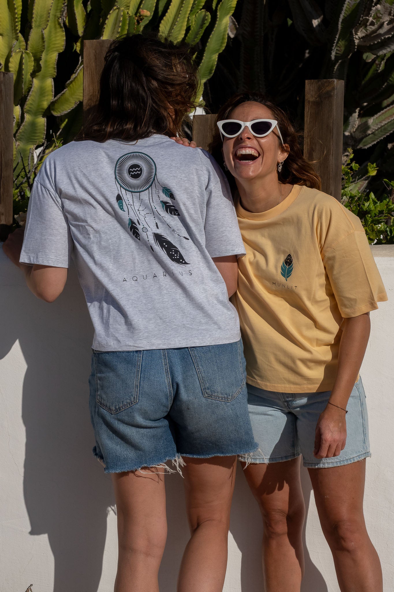 CAMISETA LYRA ACUARIO – Camiseta oversize ecológica de mujer