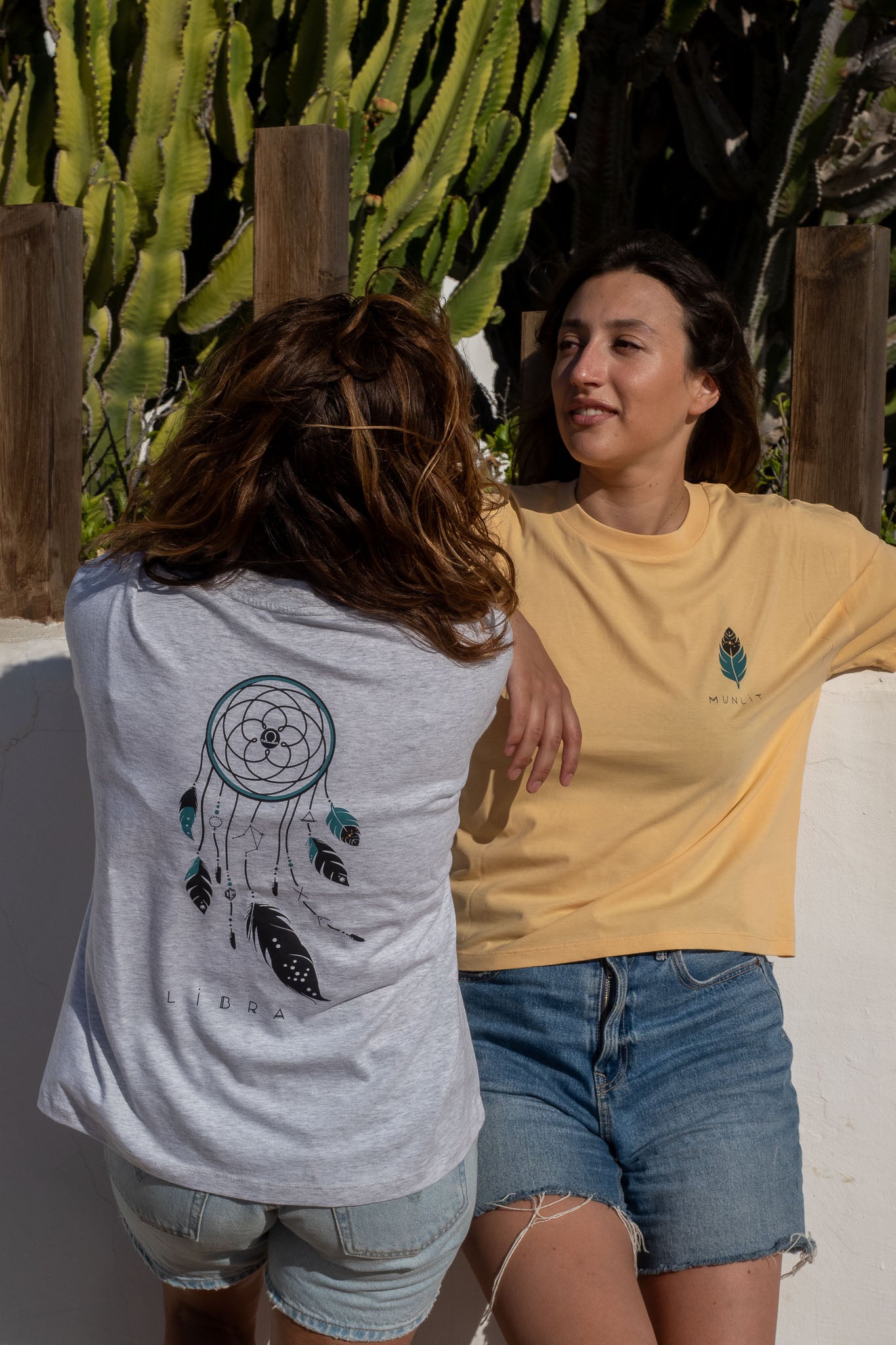 CAMISETA LYRA LIBRA – Camiseta oversize ecológica de mujer