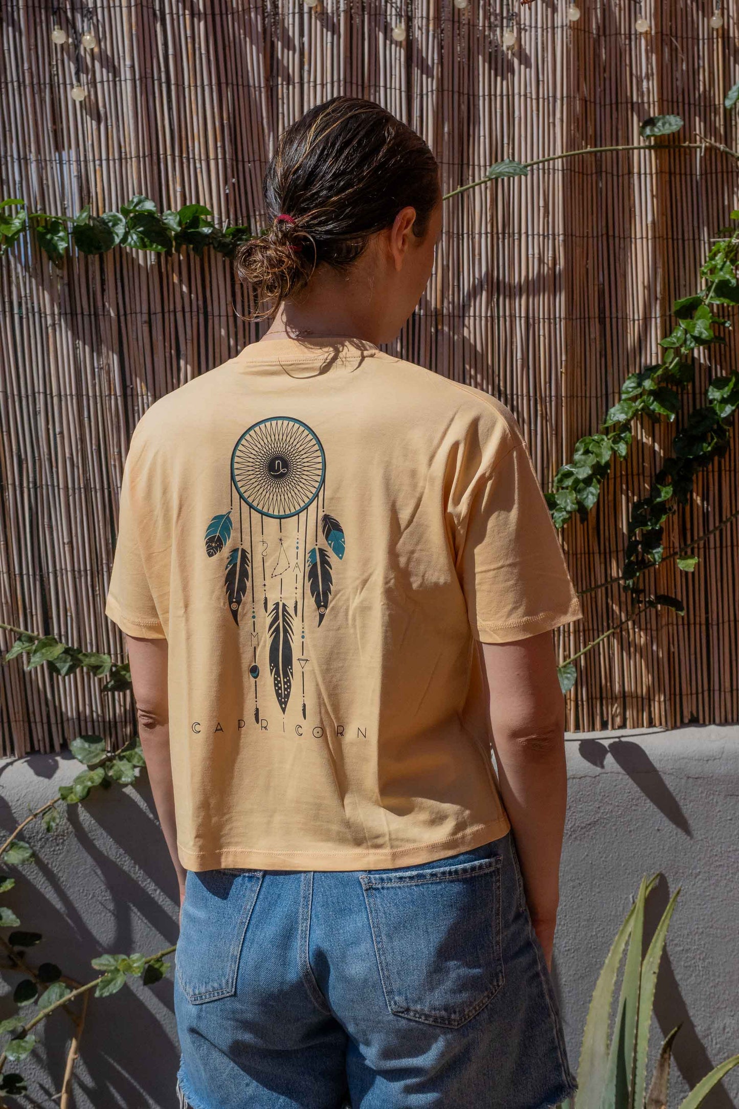 CAMISETA LYRA CAPRICORNIO – Camiseta oversize ecológica de mujer