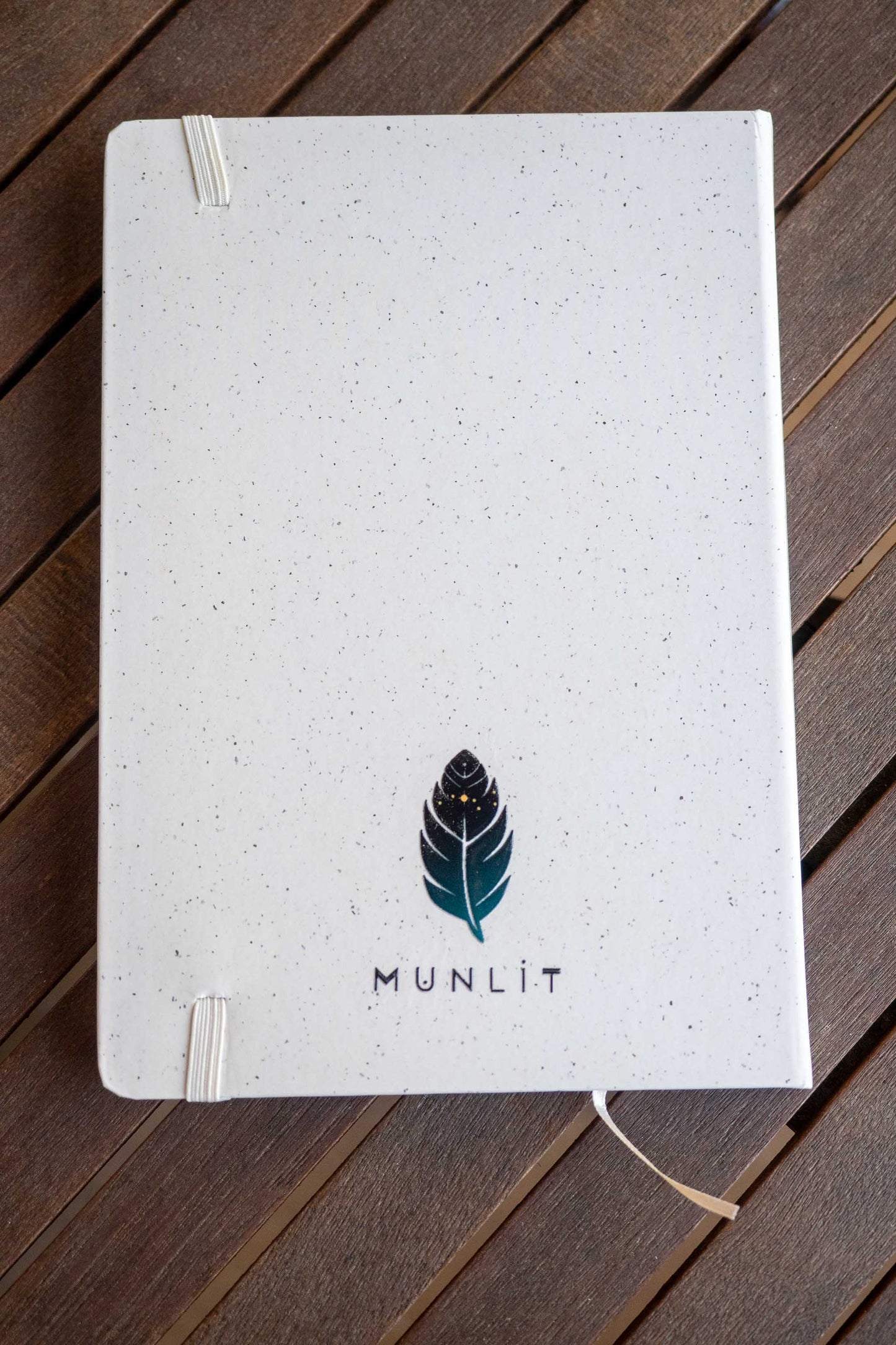CUADERNO VESTA ACUARIO - tu diario ecológico sin líneas