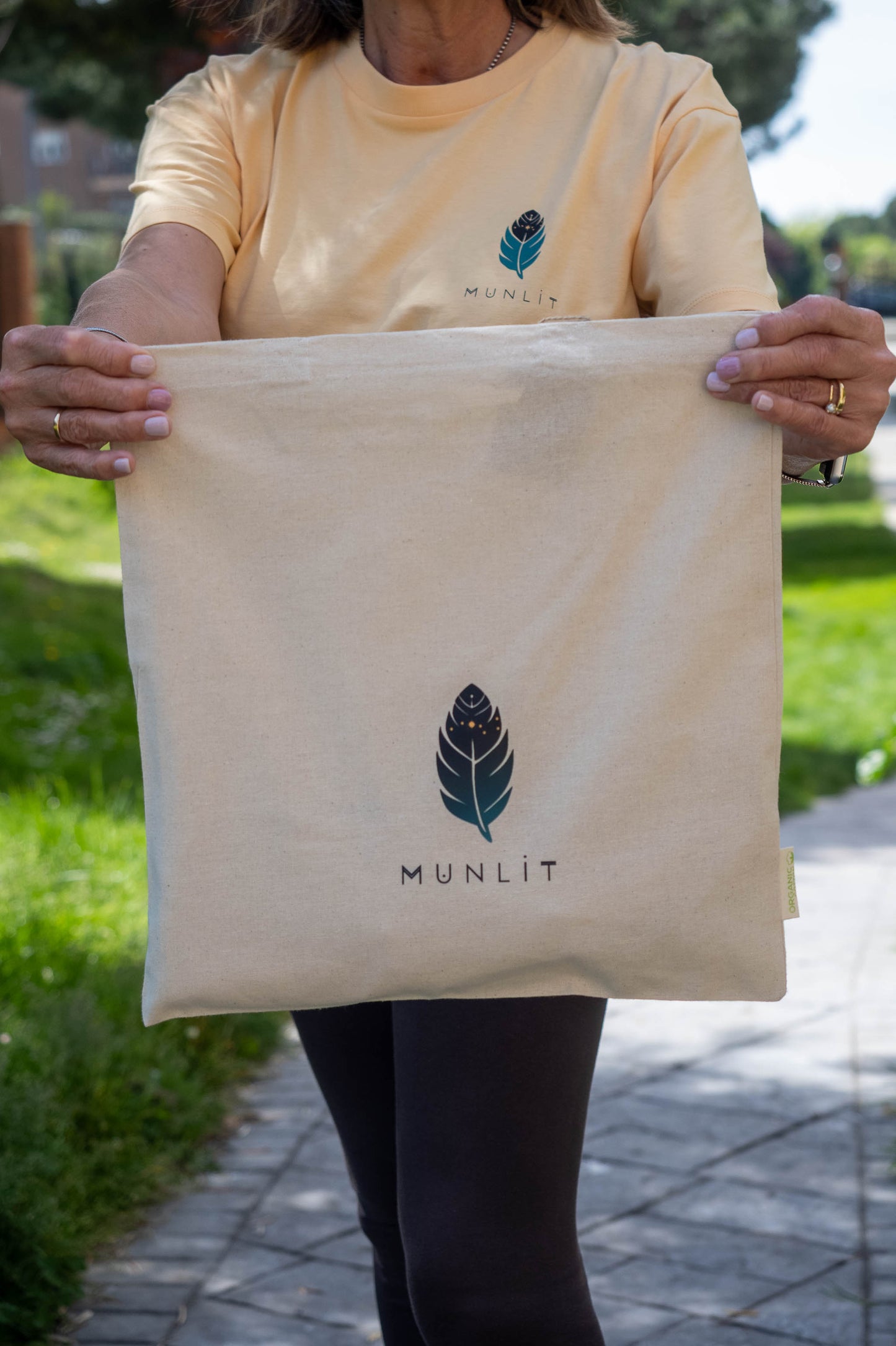 TOTE BAG KOSMOS PLUMA - bolsa de tela sencilla Munlit