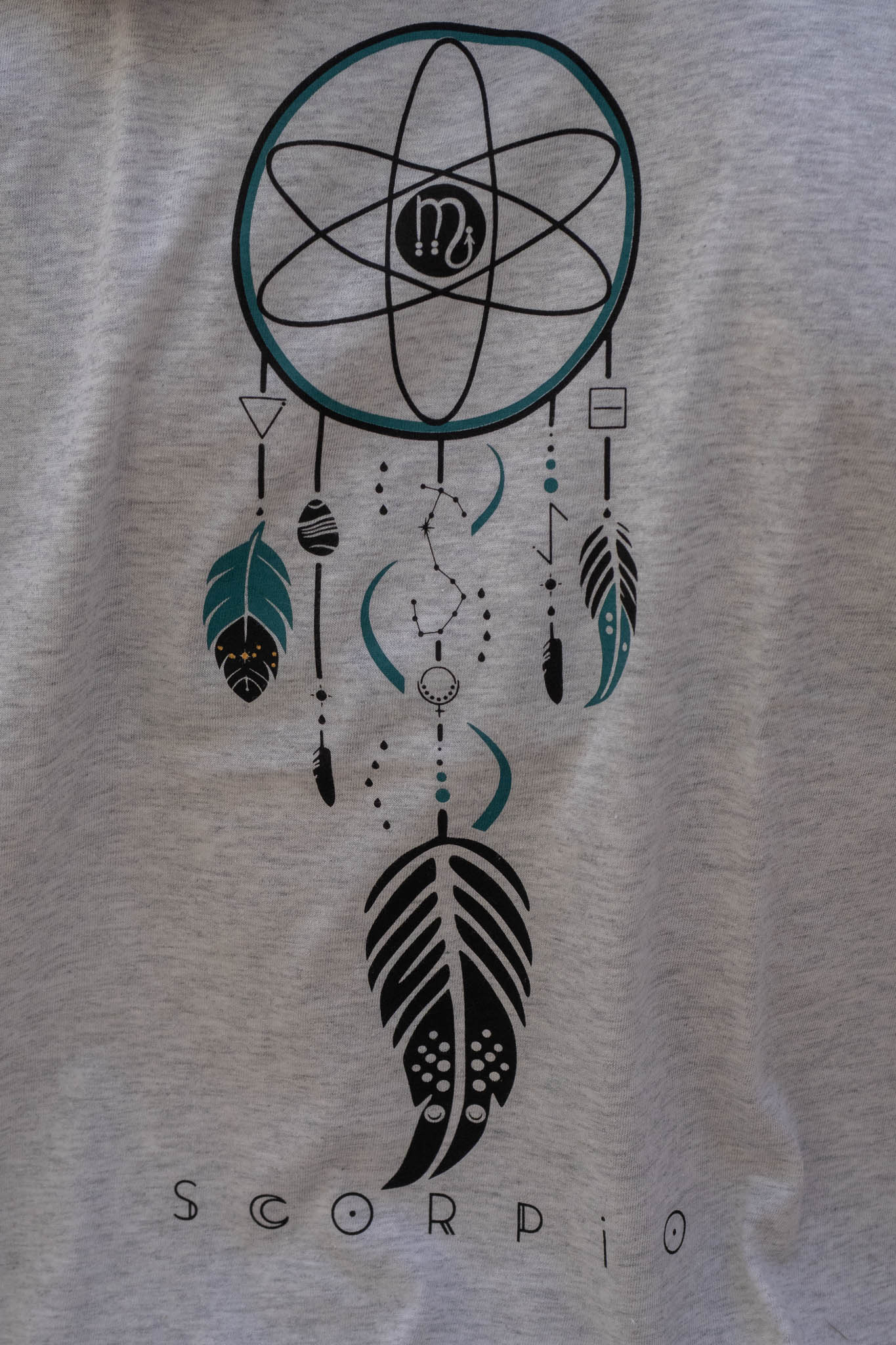 CAMISETA LYRA ESCORPIO – Camiseta oversize ecológica de mujer