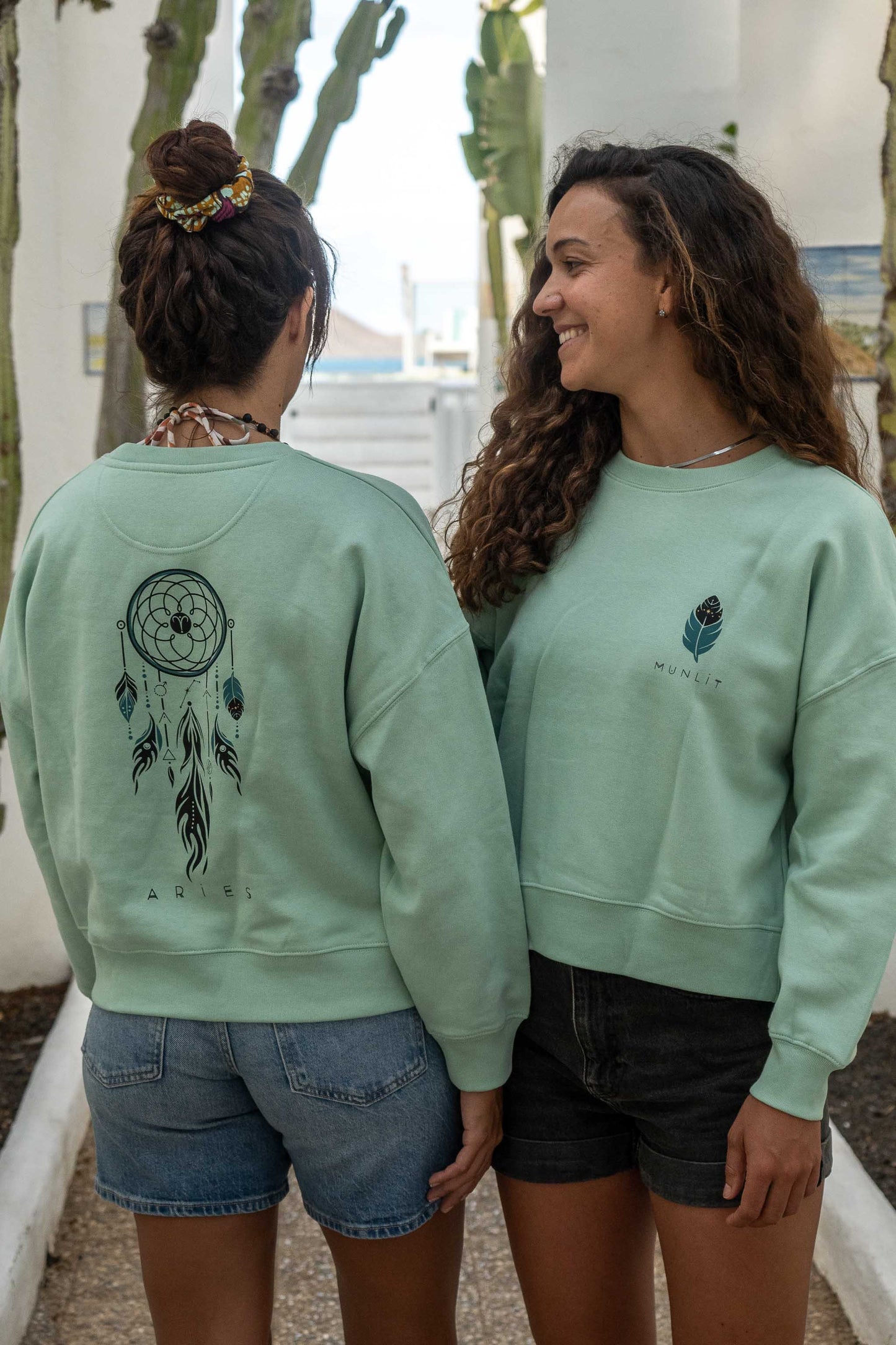 SUDADERA MAIA ARIES – sin capucha oversize ecológica de mujer