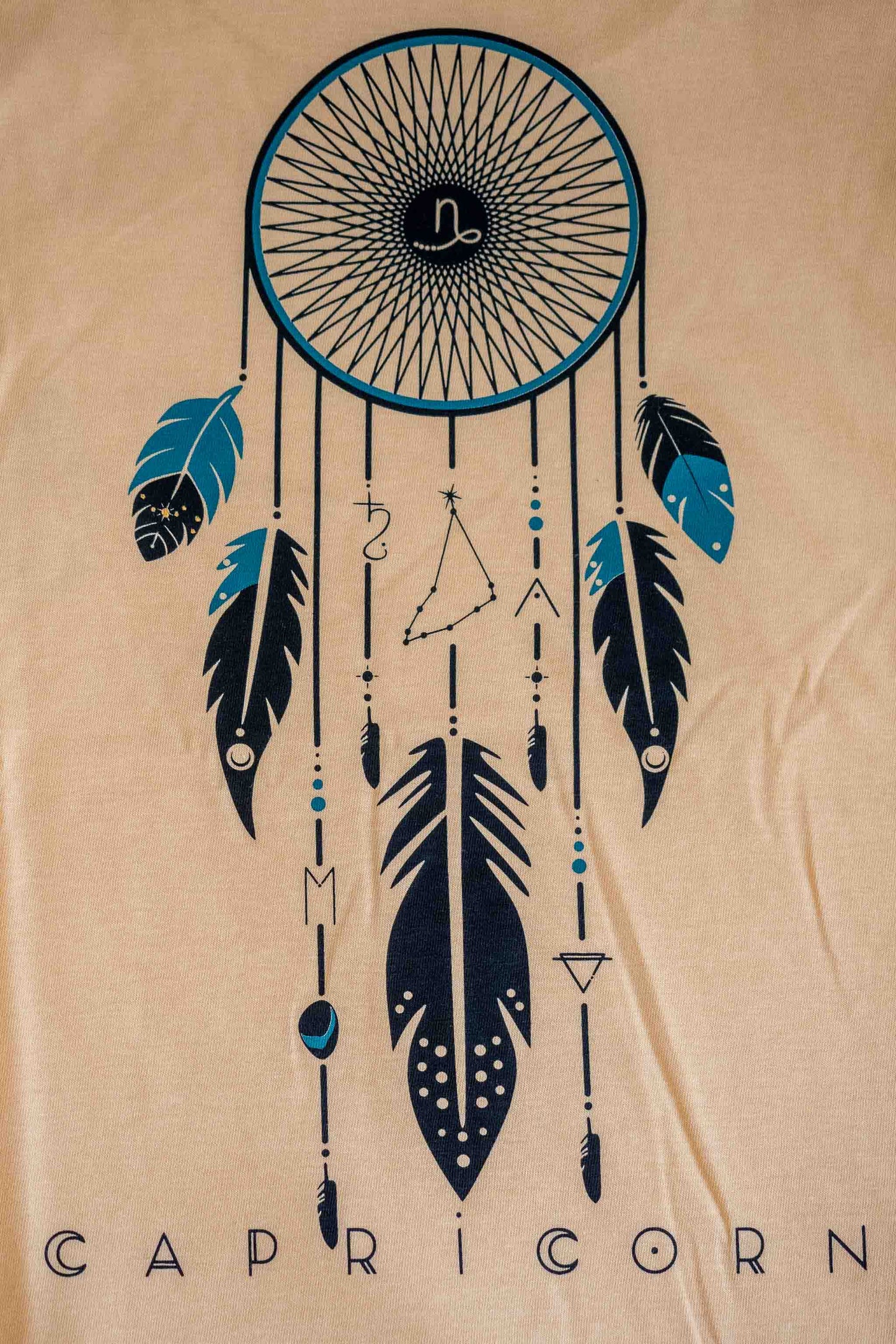 CAMISETA LYRA CAPRICORNIO – Camiseta oversize ecológica de mujer