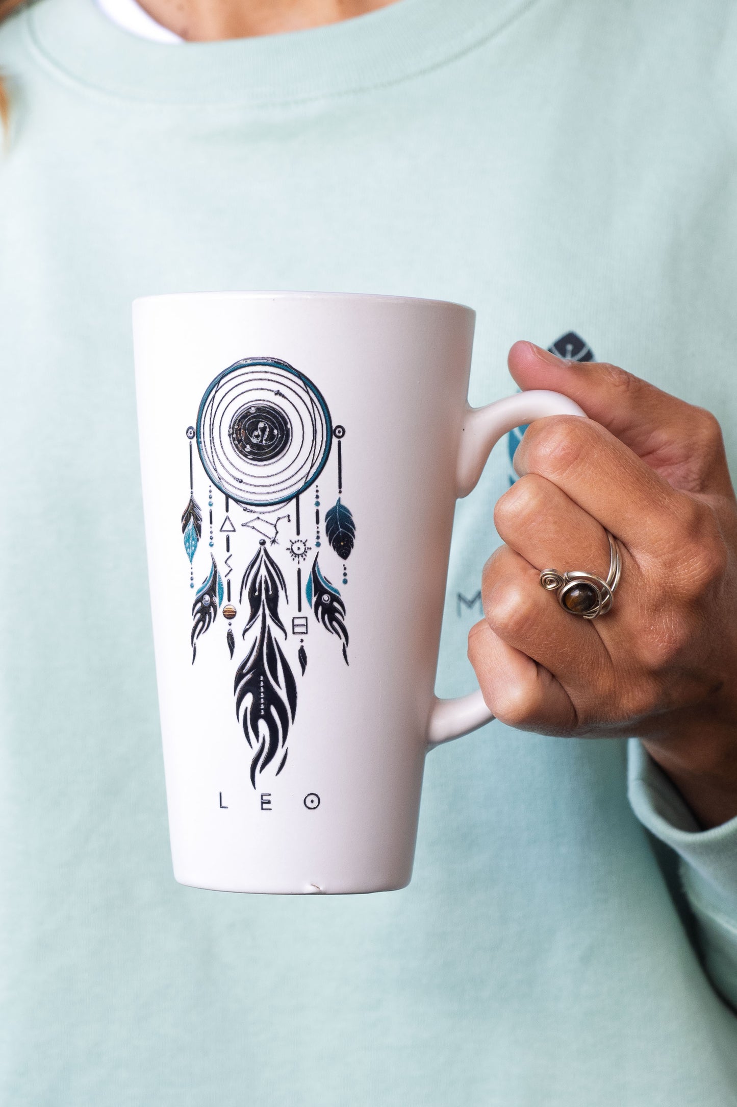 TAZA NOVA LEO – Mug de cerámica estilo slim