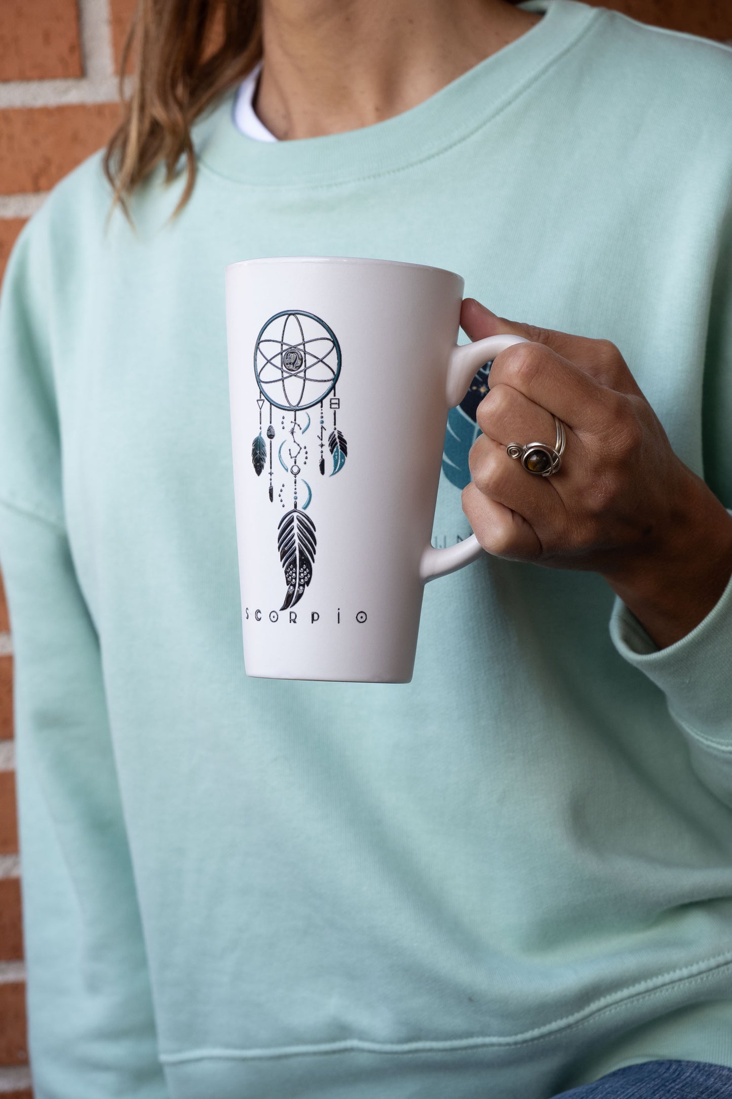 TAZA NOVA ESCORPIO – Mug de cerámica estilo slim