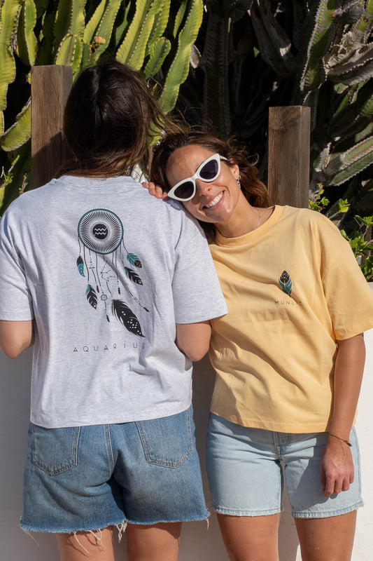 CAMISETA LYRA ACUARIO – Camiseta oversize ecológica de mujer