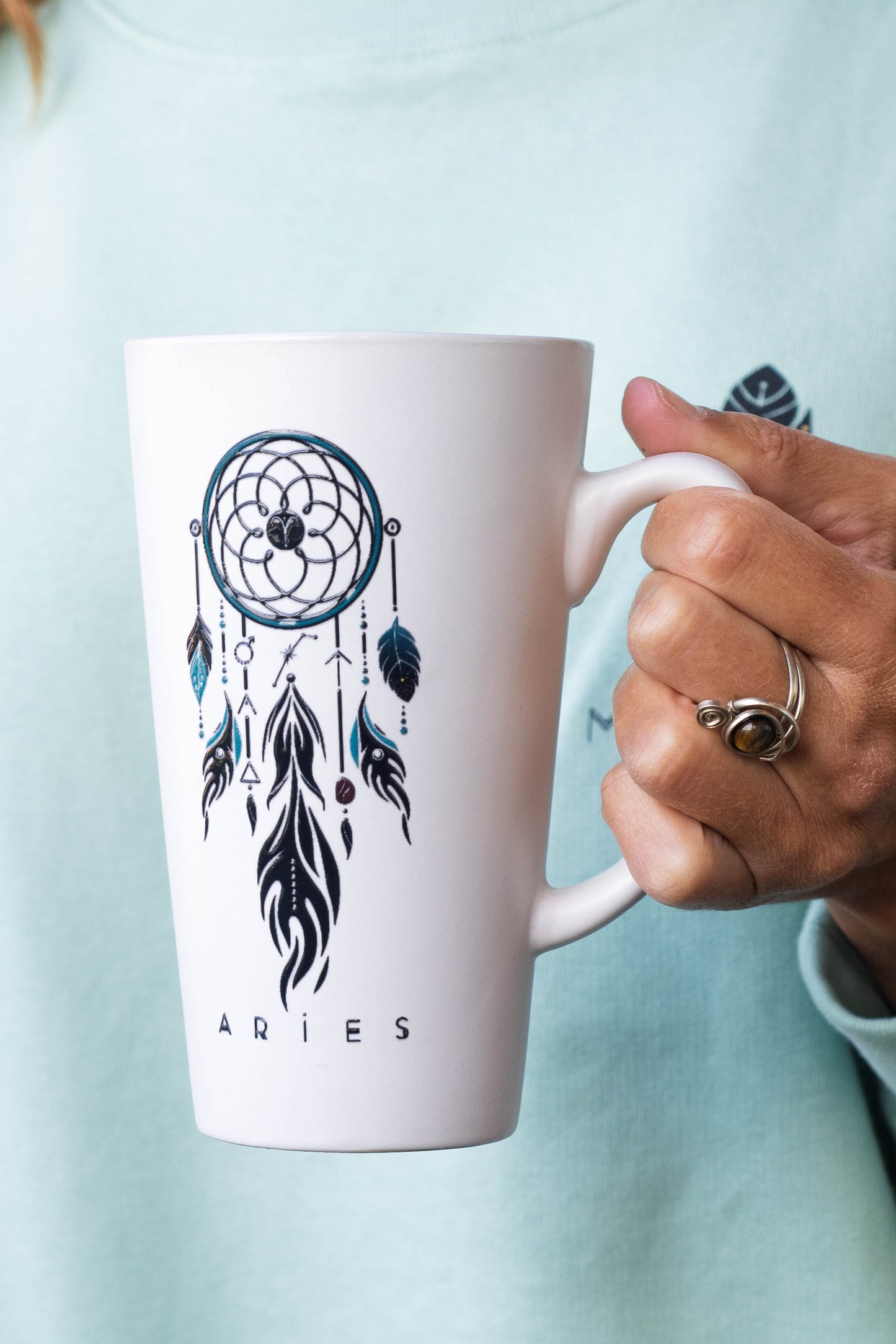 TAZA NOVA ARIES – Mug de cerámica estilo slim