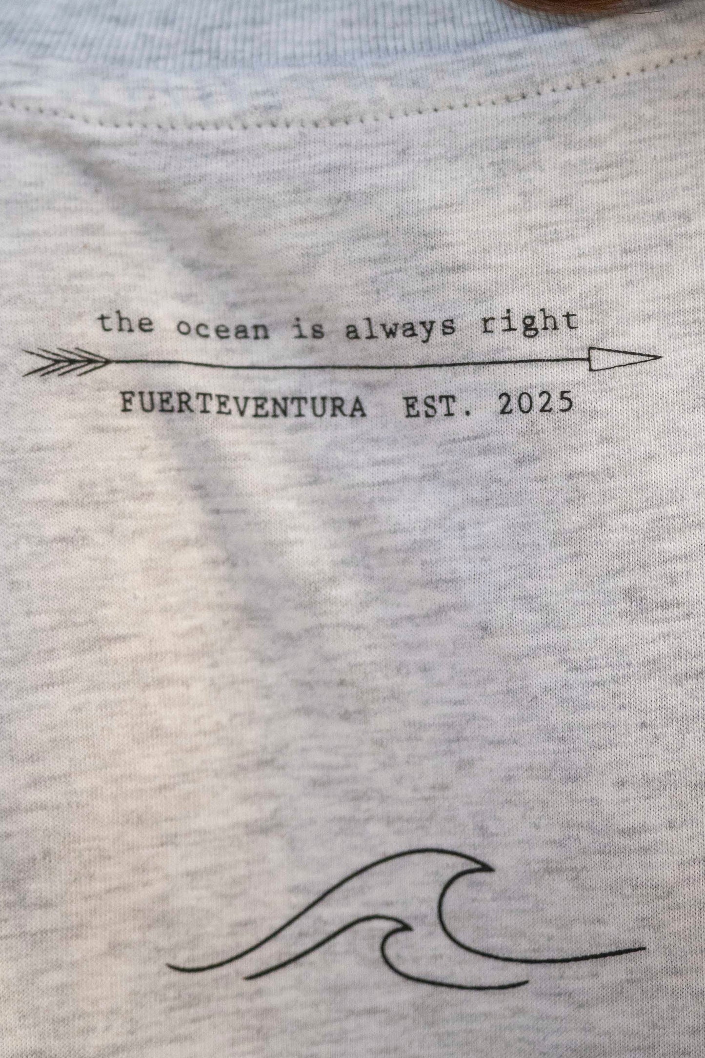 Camiseta LYRA Waves · oversize mujer y ecológica