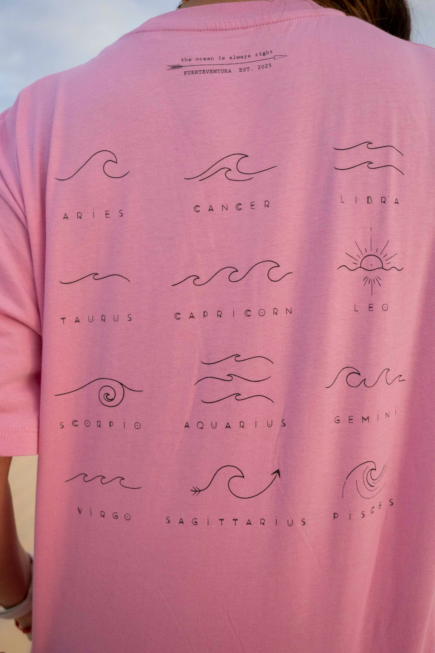 Camiseta LYRA Waves · oversize mujer y ecológica