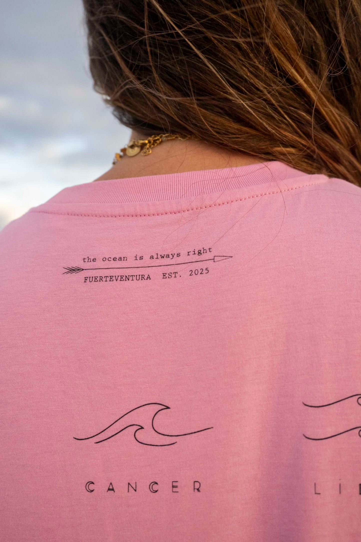 Camiseta LYRA Waves · oversize mujer y ecológica