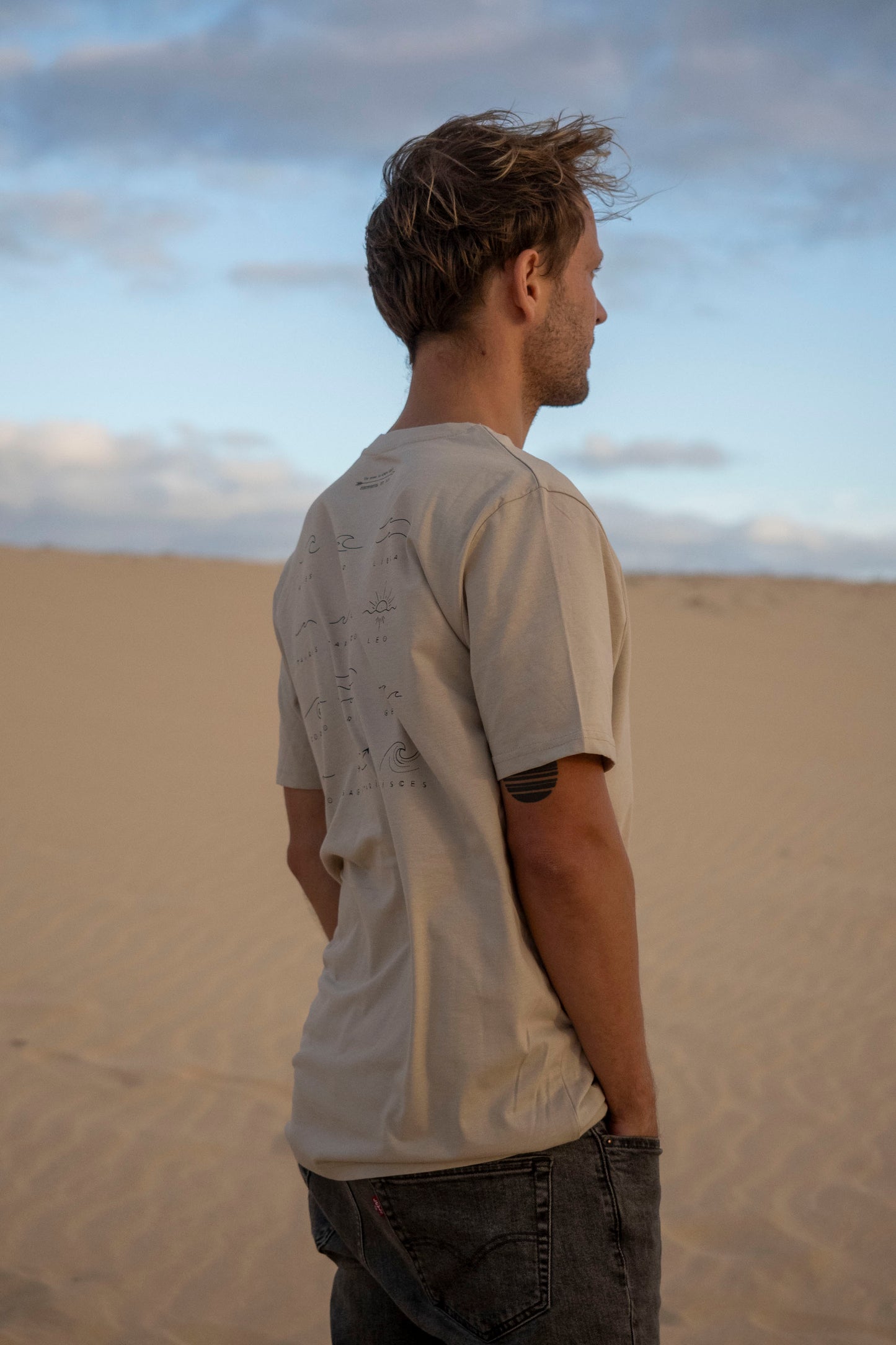 Camiseta KAI Waves · lifestyle unisex ecológica