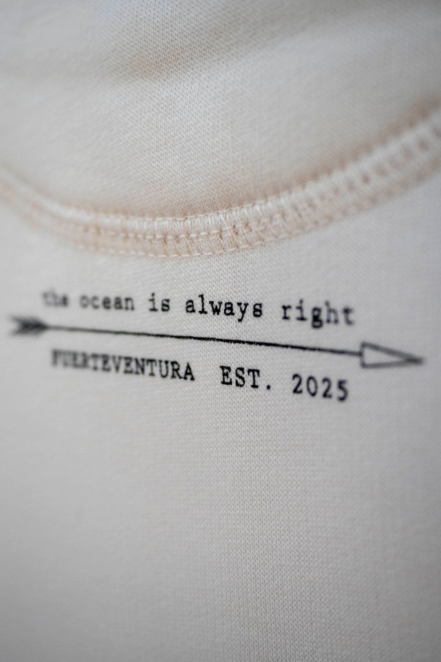 Sudadera ZENITH Waves · unisex y ecológica con capucha